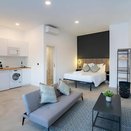 Nomad - Airport Ii Lägenhet Málaga