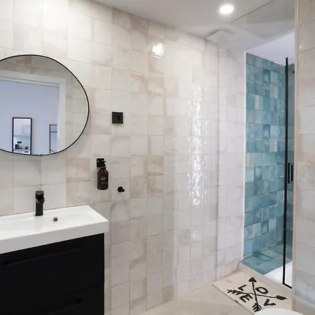 Nomad - Airport Ii *